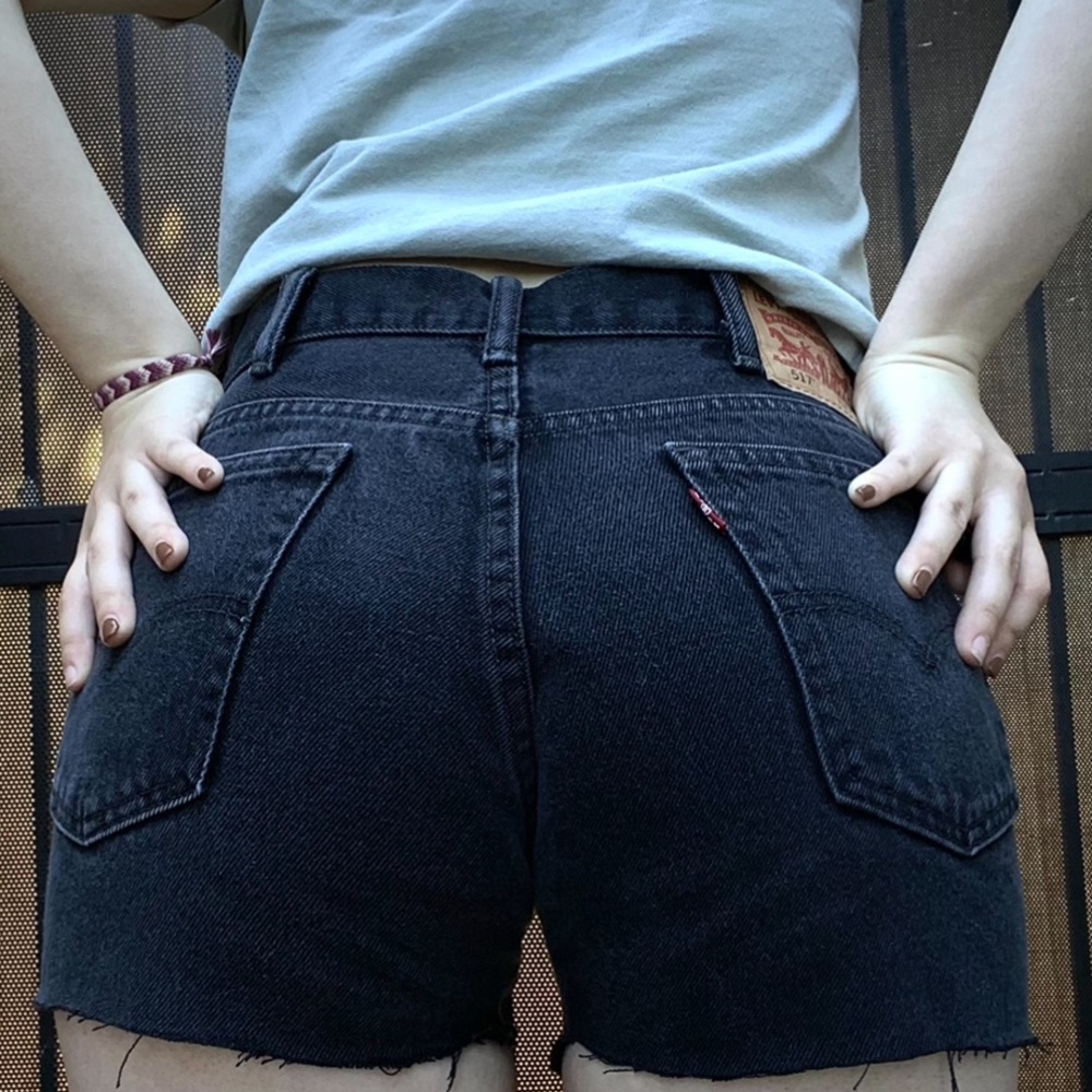 ‼️SOLD‼️LEVIS black jean shorts